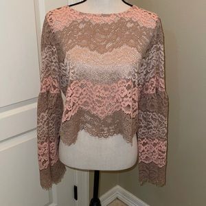 WAYF lace top size Large